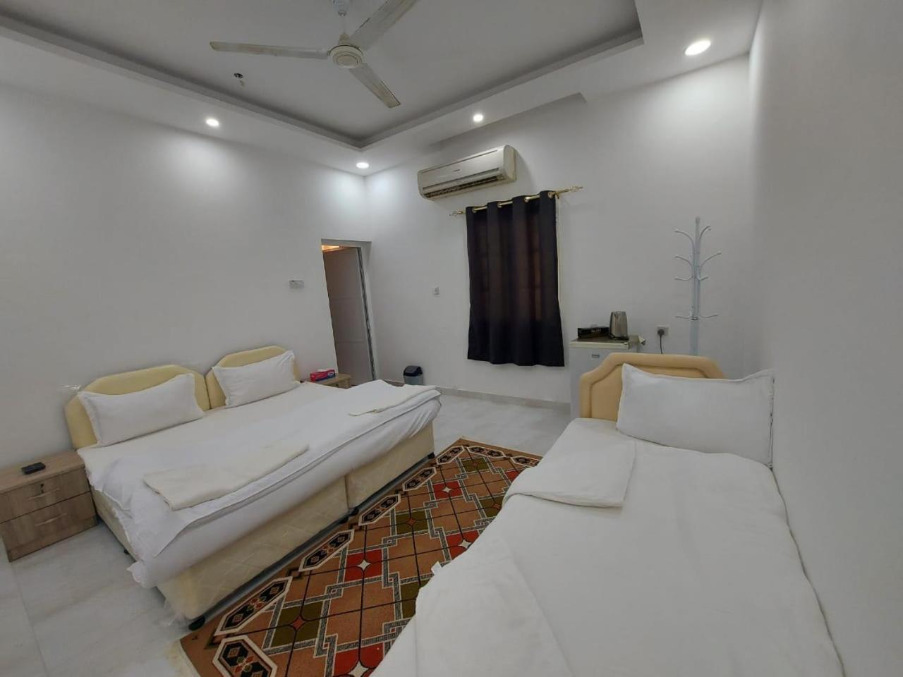 Alshumukh Guesthouse Al Ghalilah Zimmer foto