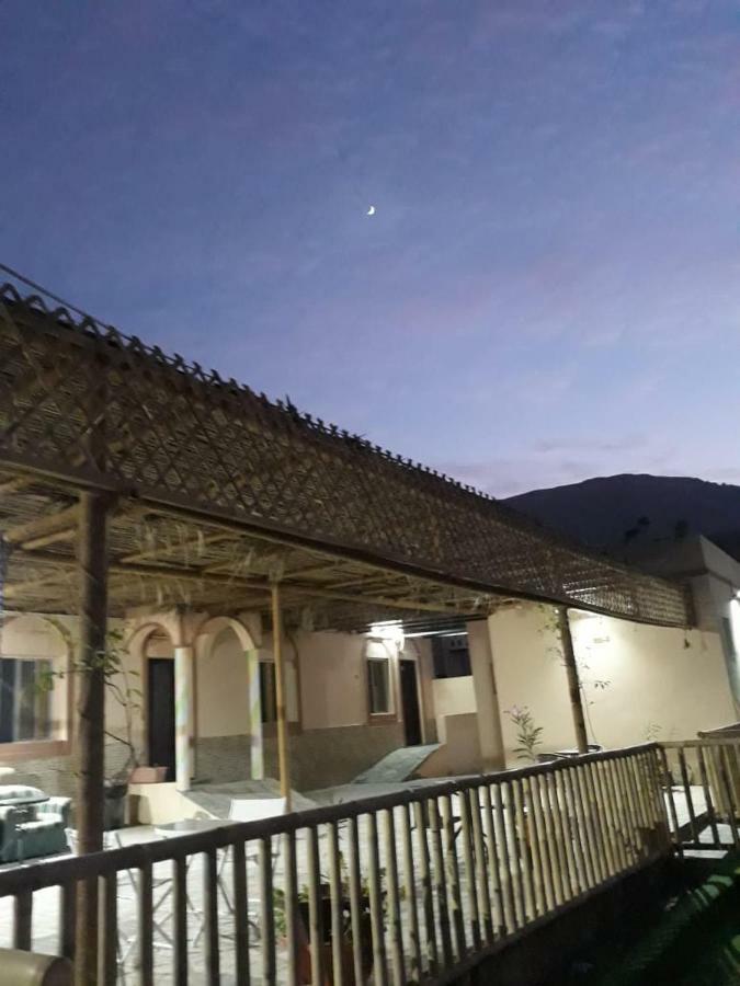Alshumukh Guesthouse Al Ghalilah Exterior foto